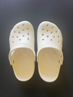 CROCS Kids Size 2 White